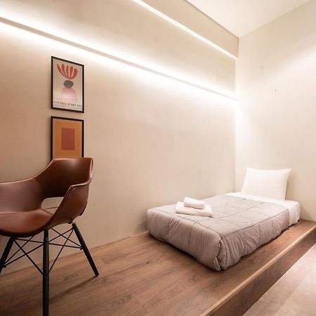 A Place 4U No6 - City Escape With Balcony Lounge & Open Living Space Athens Exterior photo